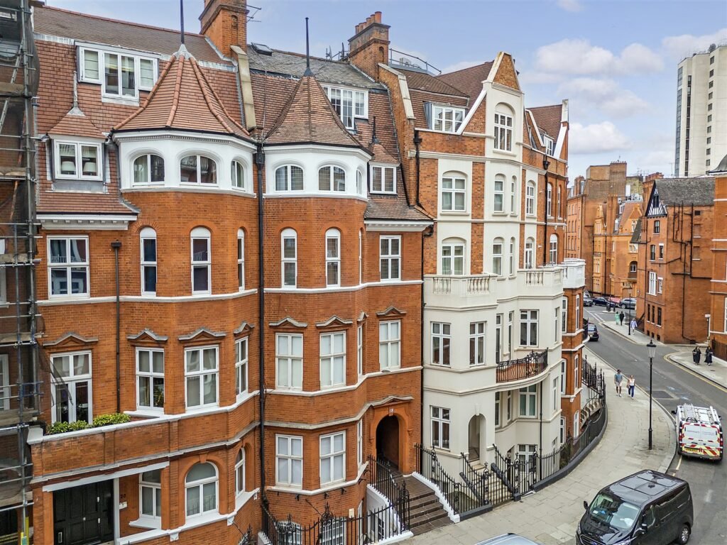 18 Hans Crescent, Knightsbridge: completed super-prime residential fit-out by Elite Contracting Group